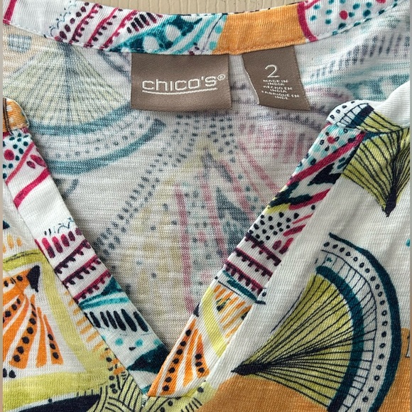 Chico’s V Neck Short Sleeve Abstract Print Tee Top Colorful Lightweight Size L - Picture 6 of 10
